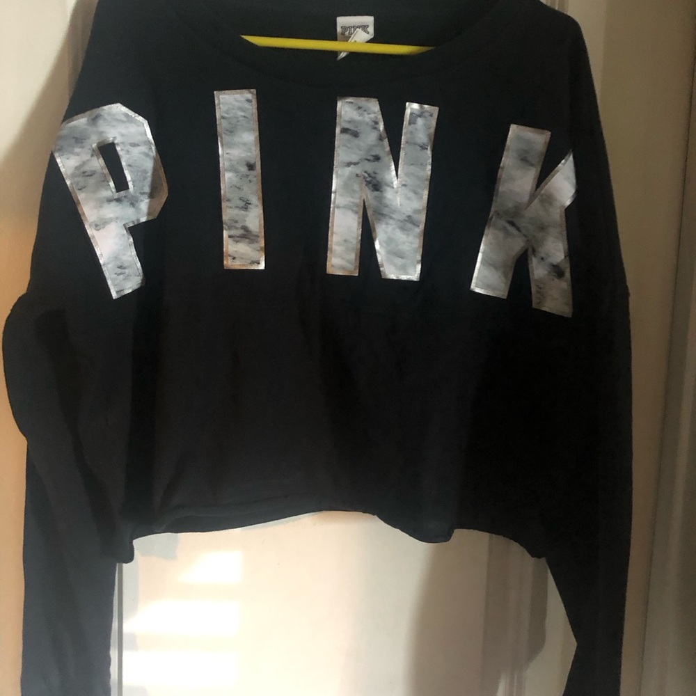 PINK Black Crop Tee Shirt with Silver Logo Near New size XL